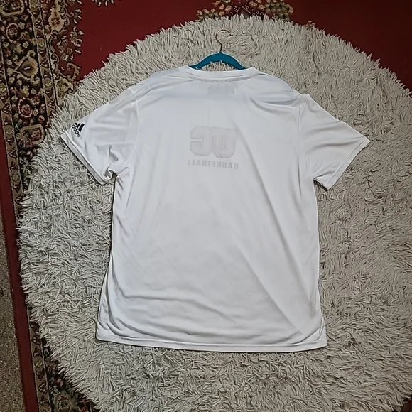 *SOLD* Adidas UC Basketball Performance Tee Top Tshirt Short Sleeve Size 2XL - Picture 8 of 9
